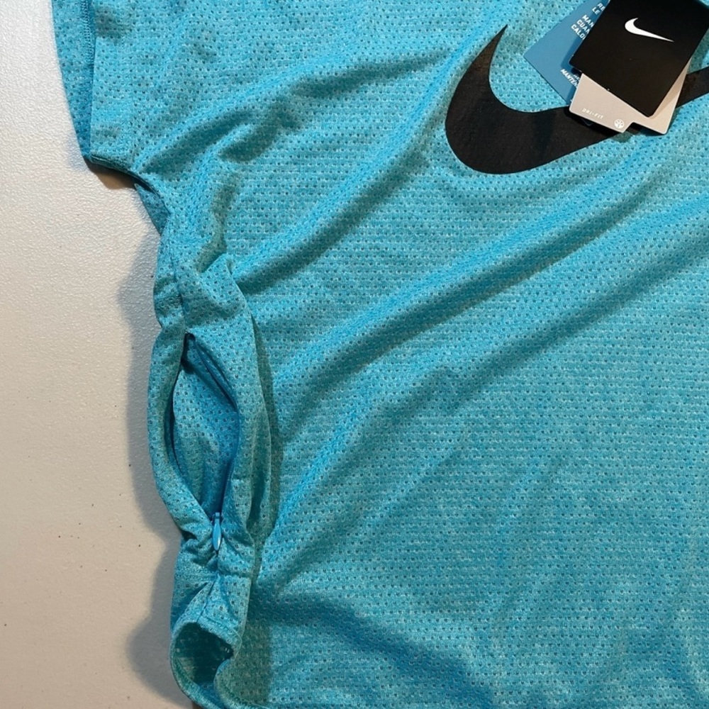 NWT 2 Nike Women’s XL Dri-Fit City Cool Swoosh Running Shirts in Blue & Orange - Picture 4 of 12